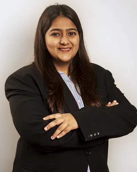 CS Kajal Mayur Mehta